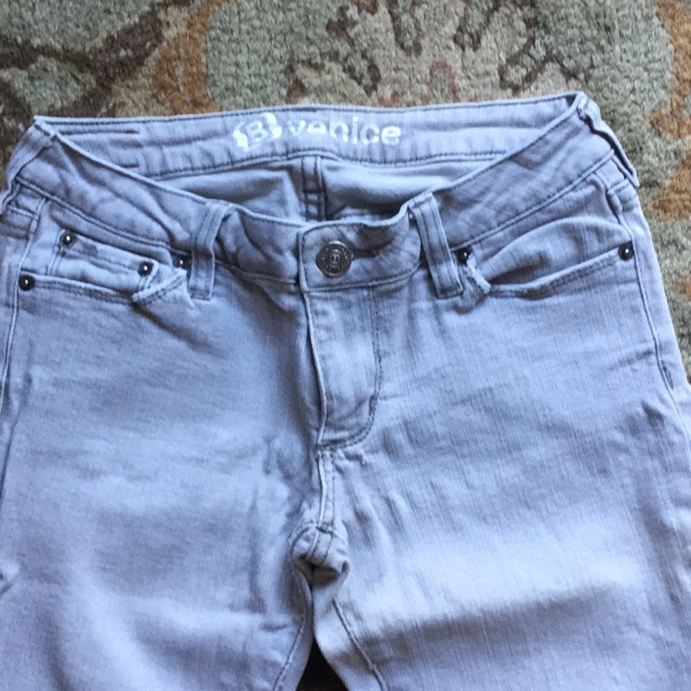 Bullhead Venice gray jeans, size 3